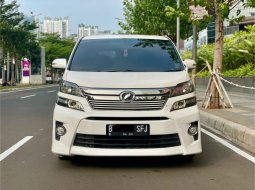 Promo Toyota Vellfire Z 2.4 2015 Putih