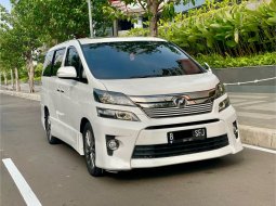 Promo Toyota Vellfire Z 2.4 2015 Putih 2