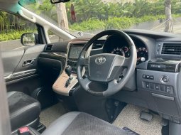 Promo Toyota Vellfire Z 2.4 2015 Putih 9