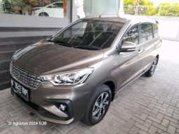 Suzuki Ertiga GX AT 2021 Abu-abu 3