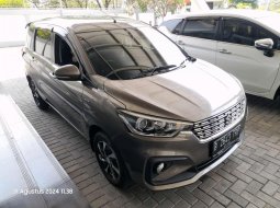 Suzuki Ertiga GX AT 2021 Abu-abu 2