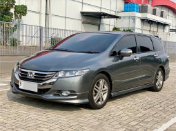 Honda Odyssey 2.4 2012 Abu-abu 2