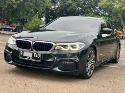 TERMURAH BMW 530i AT HITAM 2020 3