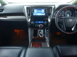 Toyota Alphard 2.5 G A/T 2017 10