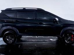 Mitsubishi Xpander Cross Premium AT 2021 Hitam 3