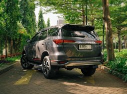 Km40rb Toyota Fortuner TRD 2018 AT 2019  3