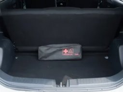Daihatsu Ayla M 1.0 MT 2024 Putih – TDP Rendah - Mobil Murah Bergaransi 5