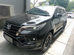 Toyota Fortuner 2.8 GR Sport Diesel Matic 2022 DP 35 Juta 1