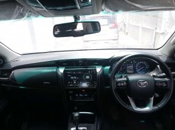 Toyota Fortuner 2.8 GR Sport Diesel Matic 2022 DP 35 Juta 7