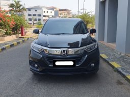 Honda HR-V E CVT 2018 hitam km 53 ribuan cash kredit proses bisa dibantu