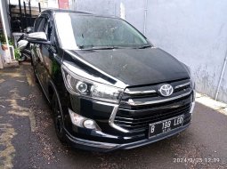 Toyota Kijang Innova V 2019  - Beli Mobil Bekas Murah