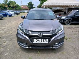 Honda HR-V E Prestige 2018  - Beli Mobil Bekas Murah