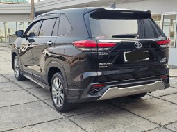 Toyota Kijang Innova Zenix q Hybrid modelista tss 2023 Hitam 3