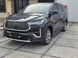 Toyota Kijang Innova Zenix q Hybrid modelista tss 2023 Hitam 6