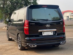 SIAP PAKAI HYUNDAI H1 ROYALE BENSIN AT HITAM 2018 6