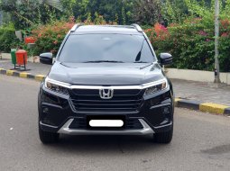 Honda BR-V Prestige CVT with Honda Sensing 2023 hitam km antik 1 ribuan cash kredit proses bisa 1