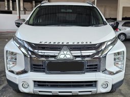 Mitsubishi Xpander Cross Premium Package A/T ( Matic ) 2021 Putih Km Antik 18rban Gress Siap Pakai