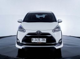 Toyota Sienta Q CVT 2018 1