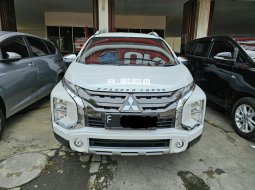 Mitsubishi Xpander Cross Premium AT ( Matic ) 2021 Putih Km  low 18rban Good Condition Siap Pakai