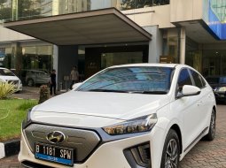 Hyundai Ioniq Signature 2021 Putih 1