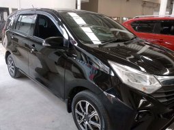 Daihatsu Sigra 1.2 R AT 2021 Hitam 3