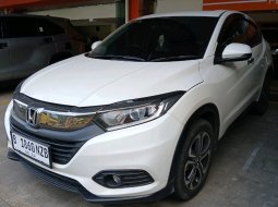 Honda HR-V E AT 2019 Putih 2