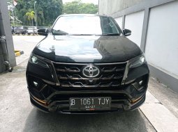 Toyota Fortuner 4x2 2.8 GR Sport A/T DSL 2022