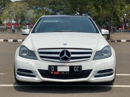 KM ANTIK MERCEDES BENZ C300 AMG AT PUTIH 2013 2