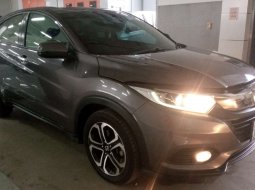 Honda HR-V E AT 2021 Abu-abu