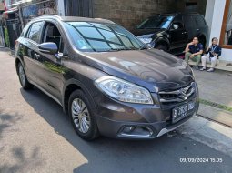 Suzuki SX4 S-Cross AT 2017 Abu-abu 3