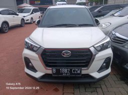 Daihatsu Rocky 1.2 X ads CVT 2022 Putih