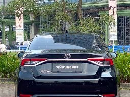 Toyota Corolla Altis 1.8 Automatic 2019 13