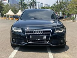 Audi A4 2.0 Sedan 2010 Hitam