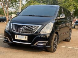 HYUNDAI H1 ROYALE BENSIN AT HITAM 2018 HARGA TERMURAH 3