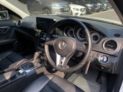 Mercedes-Benz C-Class C 300 2013 Putih 9