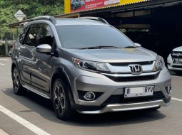 HONDA BRV PRESTIGE CVT AT GREY 2019 HARGA TERMURAH KONDISI TERAWAT