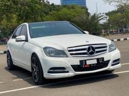 MERCEDES BENZ C300 AMG AT PUTIH 2013 KONDISI TERAWAT