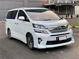 Toyota Vellfire Z 2015 Putih 3