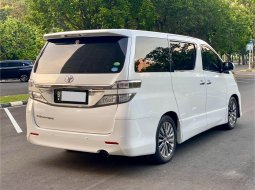 Toyota Vellfire Z 2015 Putih 4