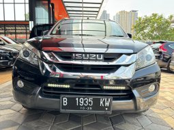 Isuzu MUX Diesel Matic Tahun 2015 Kondisi Mulus Terawat Istimewa Seperti Baru