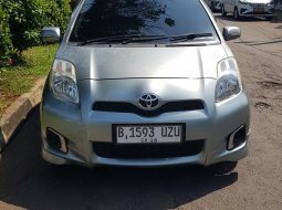 Toyota Yaris E 2013