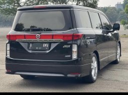 Nissan Elgrand Highway Star 2013 MPV 5