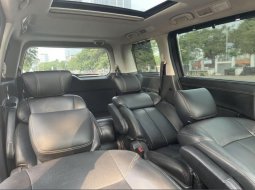 Nissan Elgrand Highway Star 2013 MPV 12