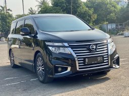 Nissan Elgrand Highway Star 2014 Hitam