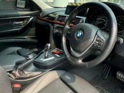 2014 BMW 320i Option Body Kit M-Performance Rawatan ATPM Km 81 rb Mulus Interior Orsinil Otr KREDIT 8