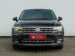 Volkswagen Tiguan Tsi 1.4	AT 2017	Hitam - Pajak Aman - Dokumen Lengkap