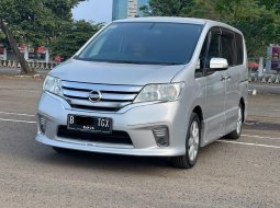 UNIT SIAP PAKAI NISSAN SERENA HIGHWAY STAR AT SILVER 2013 3