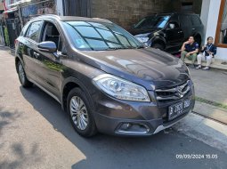 Suzuki SX4 S-Cross AT 2017  - Kredit Mobil Murah