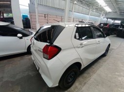 Promo DP 6 juta Daihatsu Ayla M 2023 Putih 6