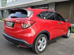 Jual mobil Honda HR-V E CVT 2016 Merah Full Record TDP MINIM 10